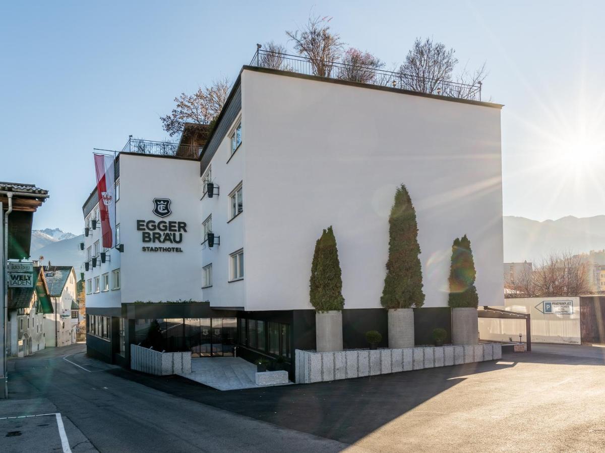 Stadthotel Eggerbraeu Имст Экстерьер фото