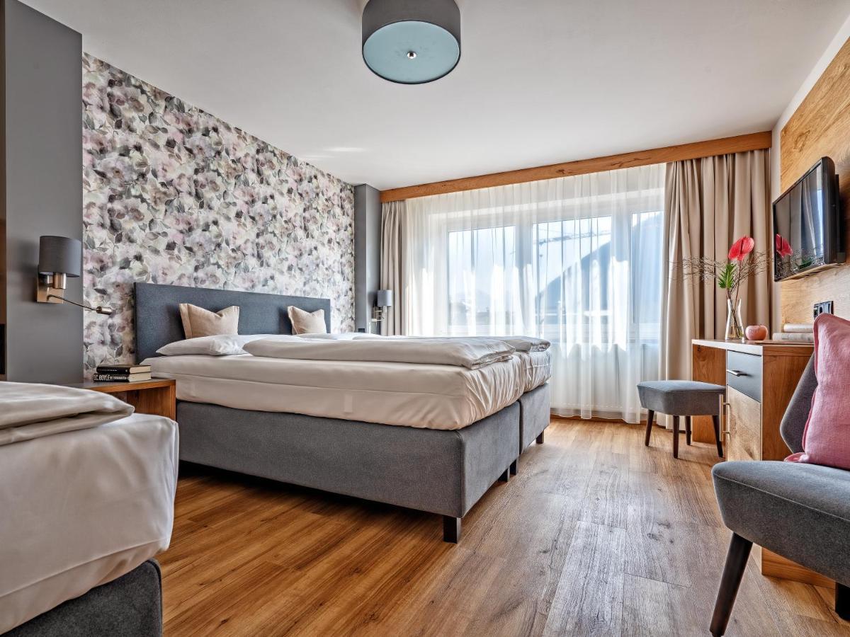 Stadthotel Eggerbraeu Имст Экстерьер фото