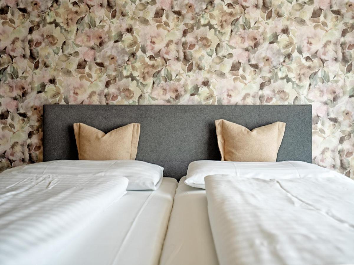 Stadthotel Eggerbraeu Имст Экстерьер фото