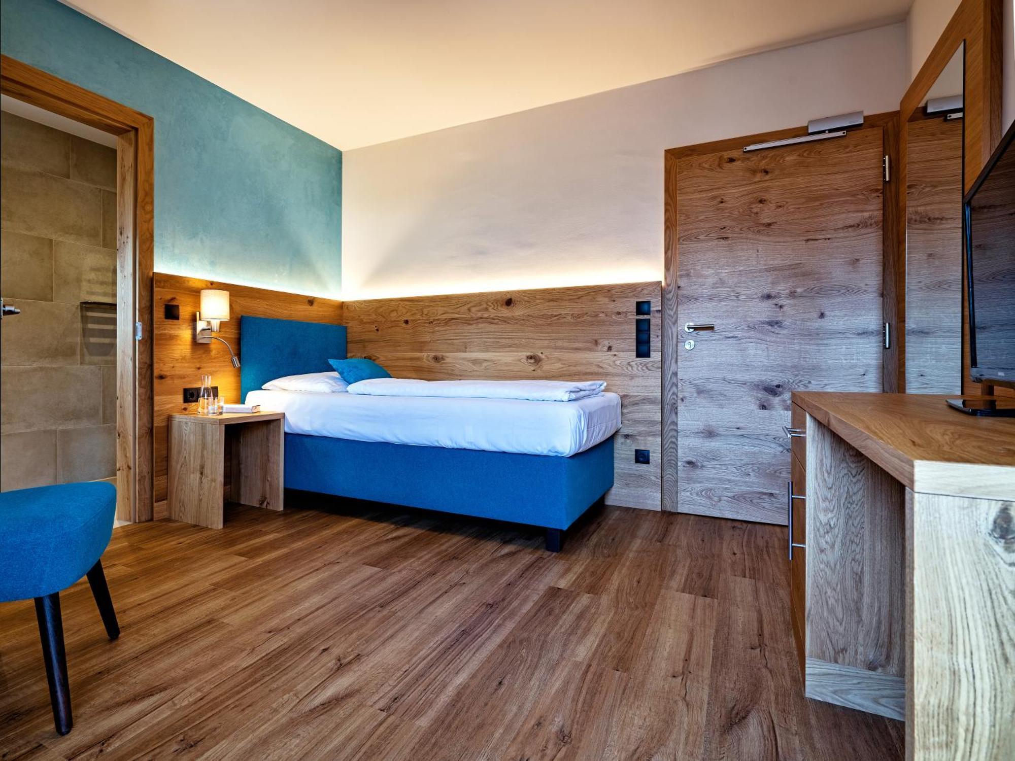 Stadthotel Eggerbraeu Имст Номер фото